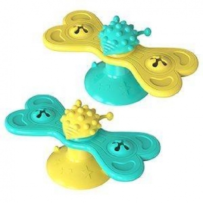 Turnable butterfly pet toy